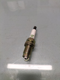 Spark plug Nissan 22401-30R14 Original.