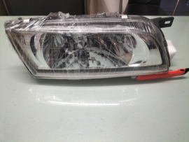 Head lamp right-hand Nissan Almera N15 26010-2N328 New, with electrical adjustment.