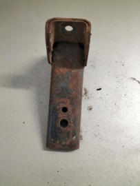 Motorsteun links A10 Datsun Sunny B10 11222-18001 (11222-?????) Gebruikt.