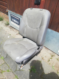 Seat front, right-hand Nissan Primera P11/ WP11 H7000-BE982 Damage.
