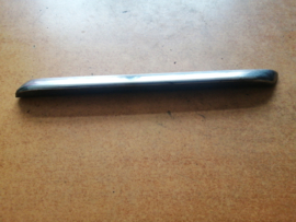 Moulding-grille right-hand Nissan Almera N16 62332-BM400 Used part.