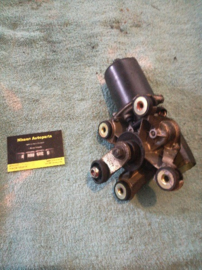 Ruitenwissermotor Nissan Sunny N14 28815-62C00