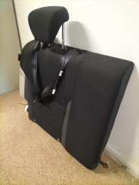 Achterbankrugleuning rechts met veiligheidsgordel Nissan Micra K14 88600-5FB0A + 88842-5FA0A Gebruikt.