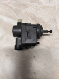 Elektrische lichthoogteregelaar Nissan Interstar X70 26056-00QAB Orgineel.