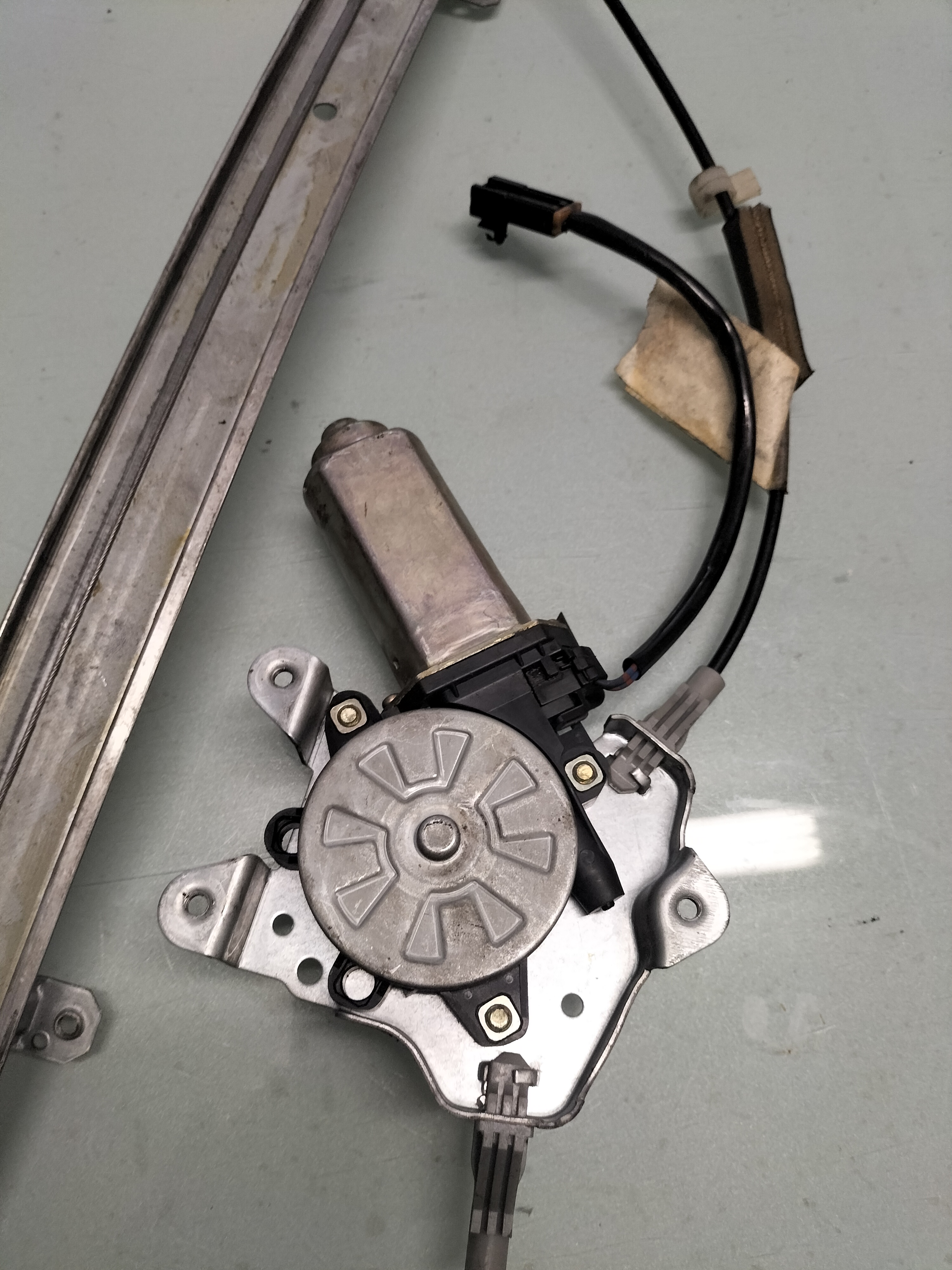 Motor raambediening Nissan 80731-46R00 Gebruikt