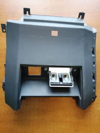 Panel-instrument lower, center Nissan Terrano2 R20 68104-7F000