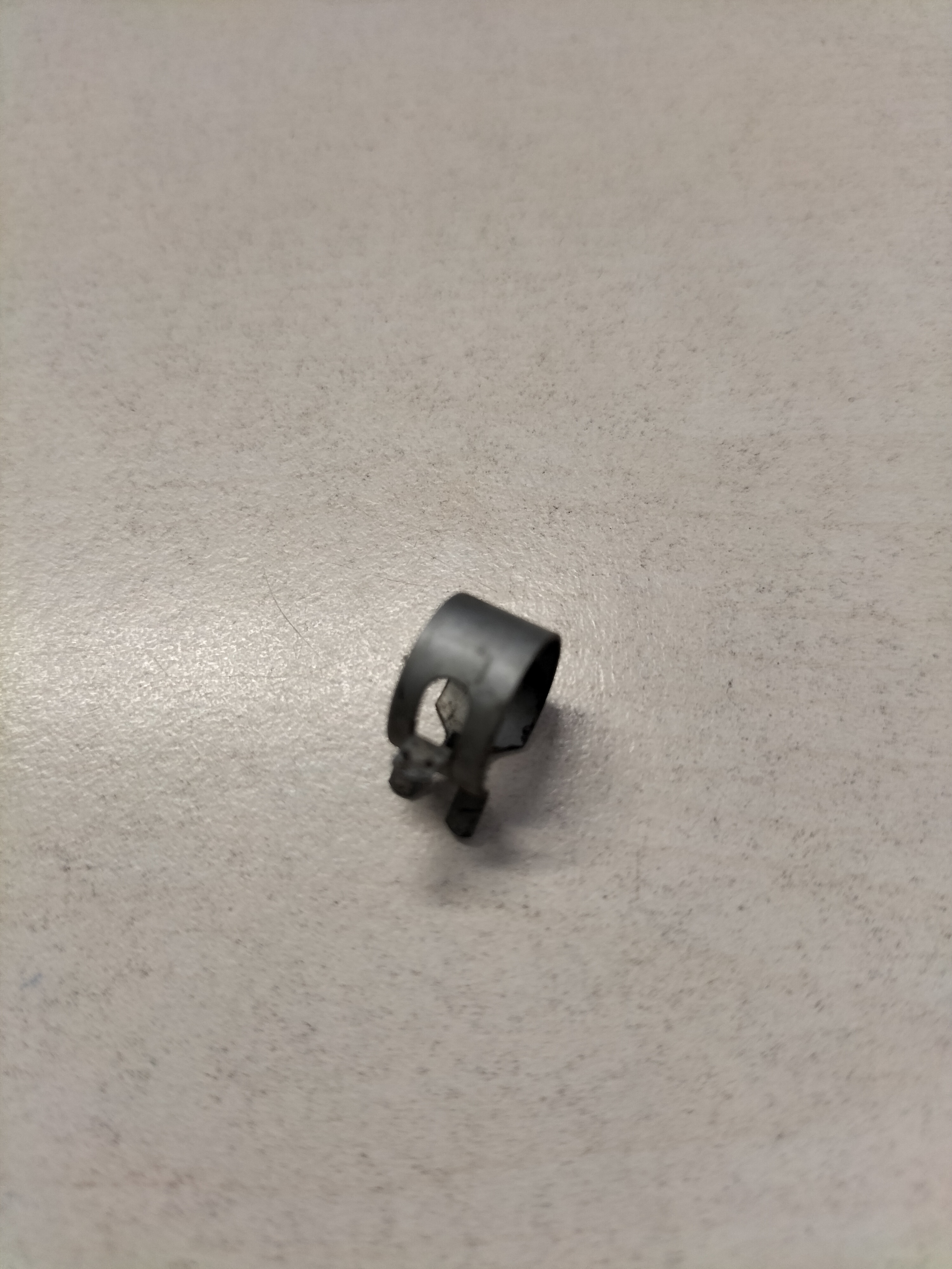 Clamp 11mm Nissan 16439-N210A Used part.
