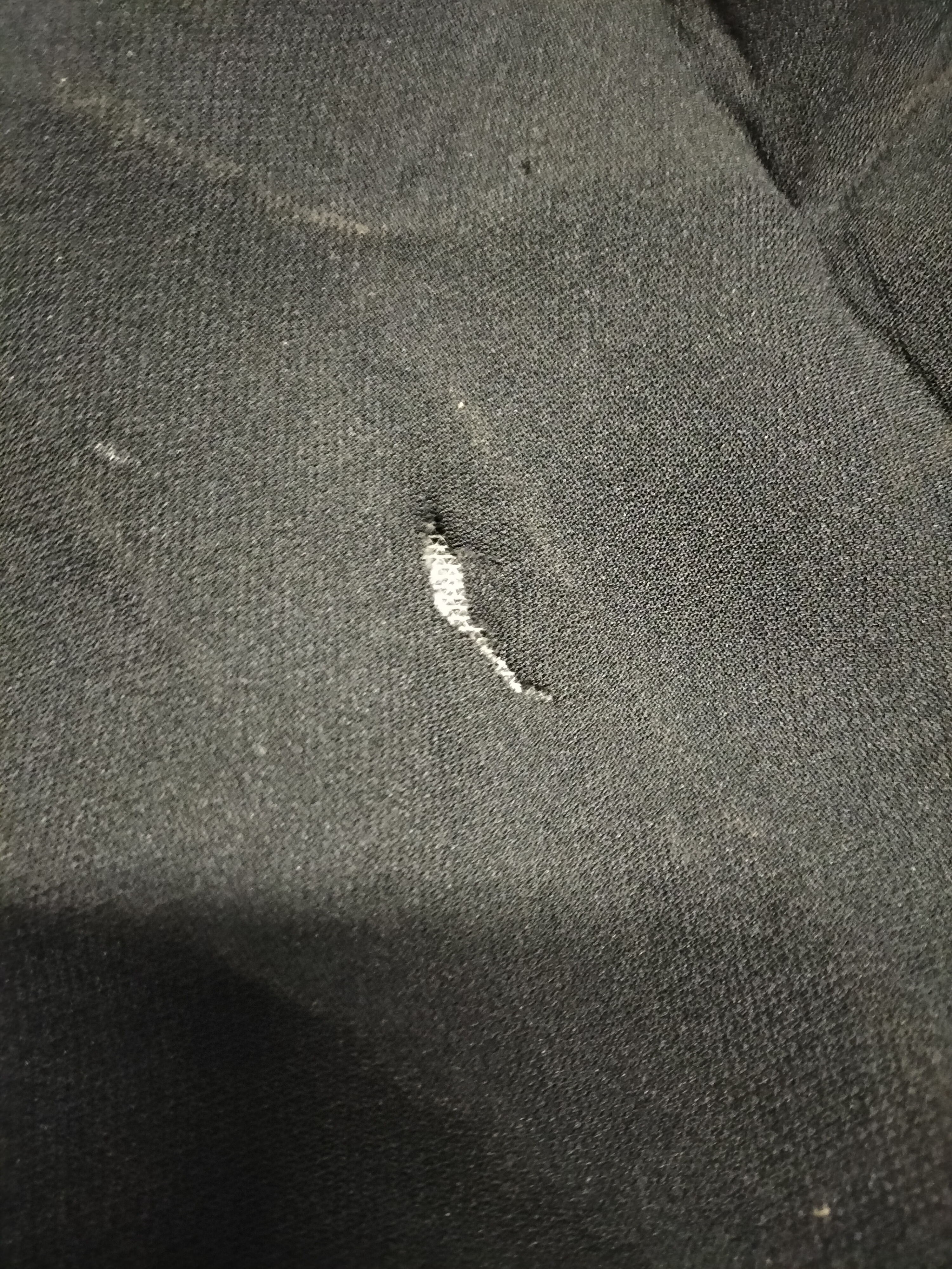 Lining Nissan 87670-3VB0A Original. Little damage.