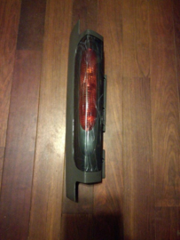 Achterlicht links Nissan Primastar X83 26550-00Q0A