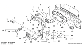 Dashboard Nissan Sunny N14 68200-63C00 Origineel.