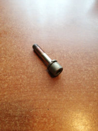 Montagebout gasklephuis Nissan 16122-V5200 Gebruikt.