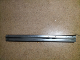 Bumper center rear Datsun Sunny B310 85022-H9930 Original.