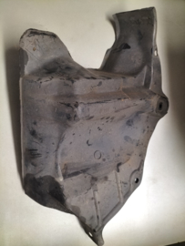 Cover-splash, hoodledge right-hand Nissan Primera P11/ WP11 64838-9F000 Used part.