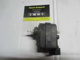 Actuator head lamp Nissan Micra K11 26056-6F700