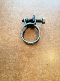Slangklem 22mm stuurolieslang Nissan 01555-00241 Gebruikt.
