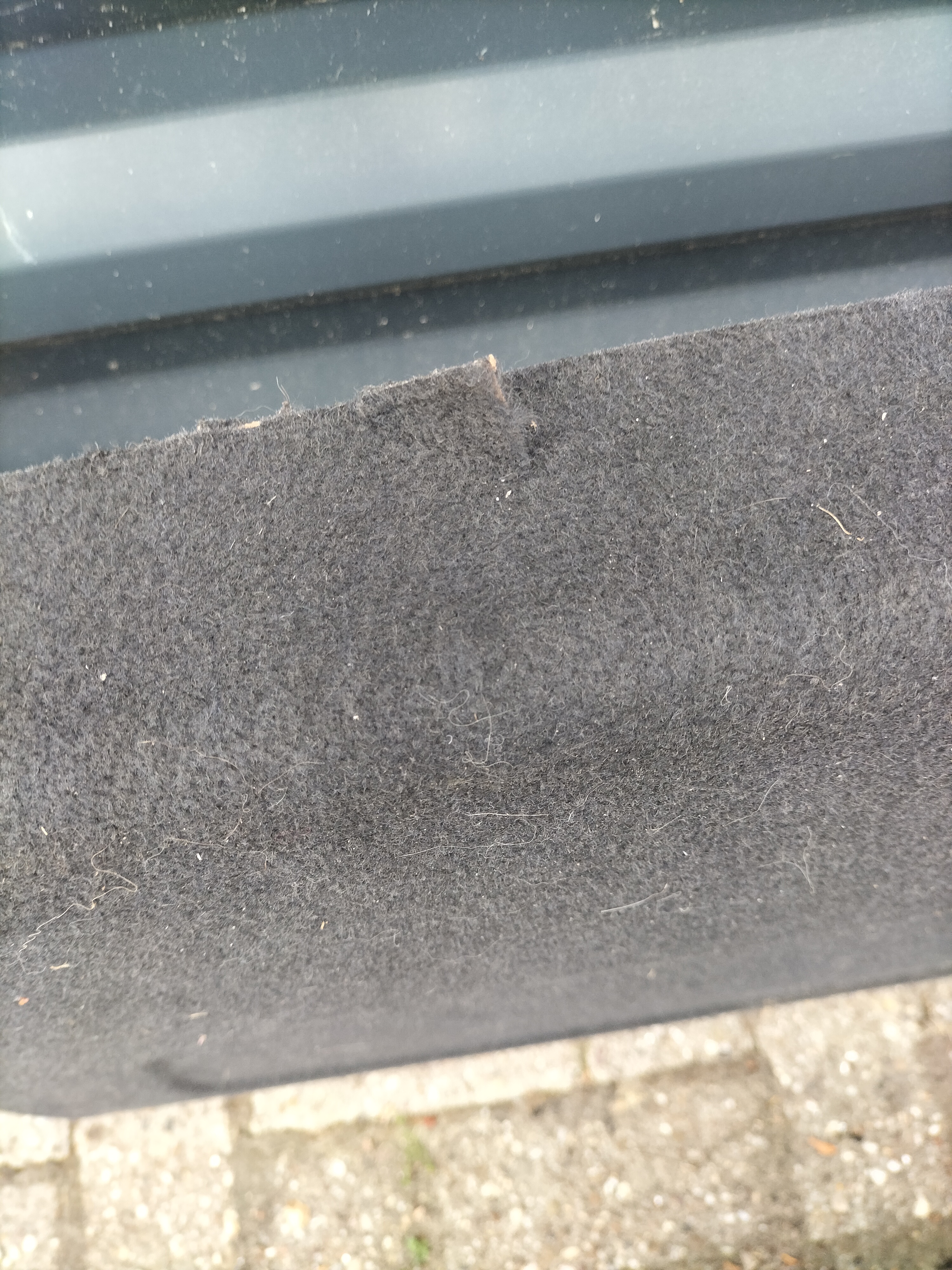 Hoedenplank Nissan Sunny N14 79910-62C00 Zonder speakergaten. Gebruikt, lichte schade.