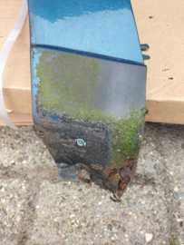 Zijscherm links Nissan Sunny N14 (FK1) 63101-62C30 Gebruikt.