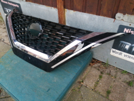 Grille assy-front Nissan Qashqai J12 62310-6UA*A Used part.