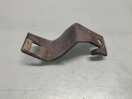 Bracket-fuel hose QR20DE Nissan 17520-WE000 P12/ T30 Used part.