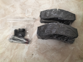 Remblokset vooras Nissan Cabstar F24 D1060-MB20C (41060-MB225) Nieuw.