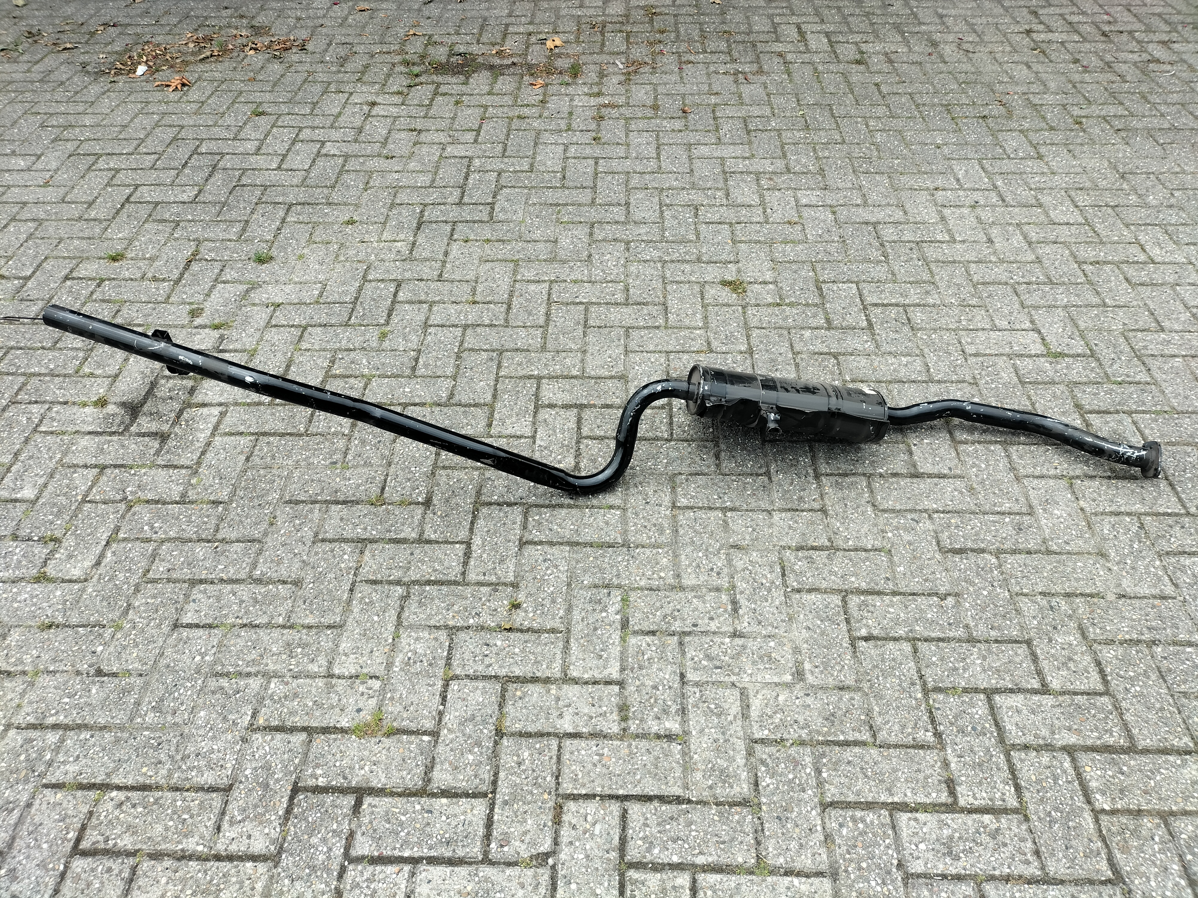 Muffler exhaust main Nissan Bluebird 910 Wagon 20100-W4260 Original