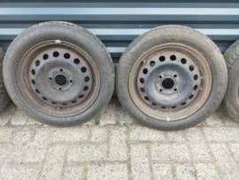 14 inch steel rims with tire 165/60R14 40300-6F600 Nissan Micra K11 Used part.