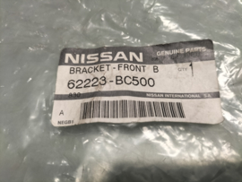 Bracket-front bumper side, left-hand Nissan 62223-BC500 Original