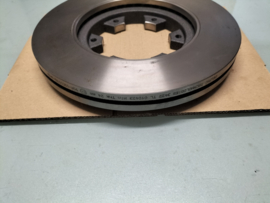 Remschijf vooras 277mm KA24 Nissan D21/ D22 40206-31G01 Nieuw.
