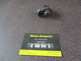 Portierschakelaar bijrijderszijde Nissan 25360-70J00 C23/ K11/ P10/ R20