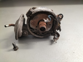 Distributor Datsun Sunny B110 22100-H1001 (D413-67) Used part, incomplete.