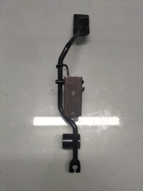 Lever pedal Nissan Primera P11/ WP11 18005-BE900 Used part.