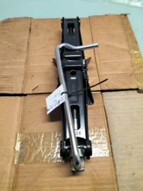 Krik Nissan Note E11 99550-9U00A Gebruikt.