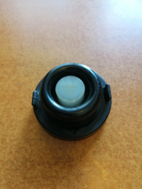 Cap reservoir Nissan 46020-3S501 A32/ CA33/ C23/ D21/ D22/ D22S/ LCD22/ N16/ P11/ R20/ R50/ S14/ WP11/ Y60/ Y61/ Z32/ Z33 Used part.