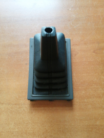 Versnellingspookhoes Nissan Bluebird T72 96935-Q9001 Gebruikt.