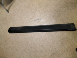 Dorpel links Datsun Sunny B310 76411-H9120 Origineel.