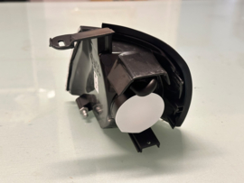 Knipperlicht rechts zonder Fitting Nissan Primera P10 B6130-86J00 Nieuw.