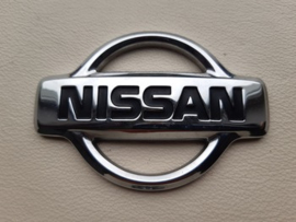 Emblem-front Nissan Almera N16 62890-BM400 Original.