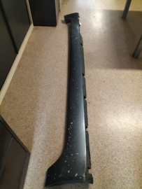 Sideskirt Nissan Primera P12 Rechts 76850-AU300 (KY5) Gebruikt.
