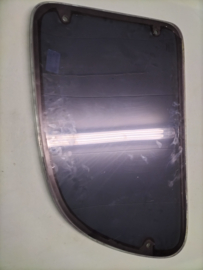 glass side window left-hand Nissan Micra K11 83313-6F610 tinted.  used.