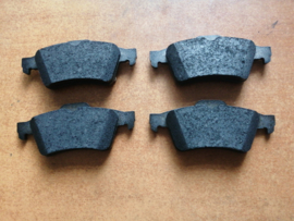 Pad kit-disc brake rear Nissan Primera P12 44060-BA00F Original (8200320992) (82000320991)