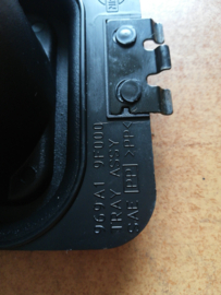 Bekerhouder Nissan Primera P11/ WP11 969A1-9F010 (969A1-9F000) Gebruikt.