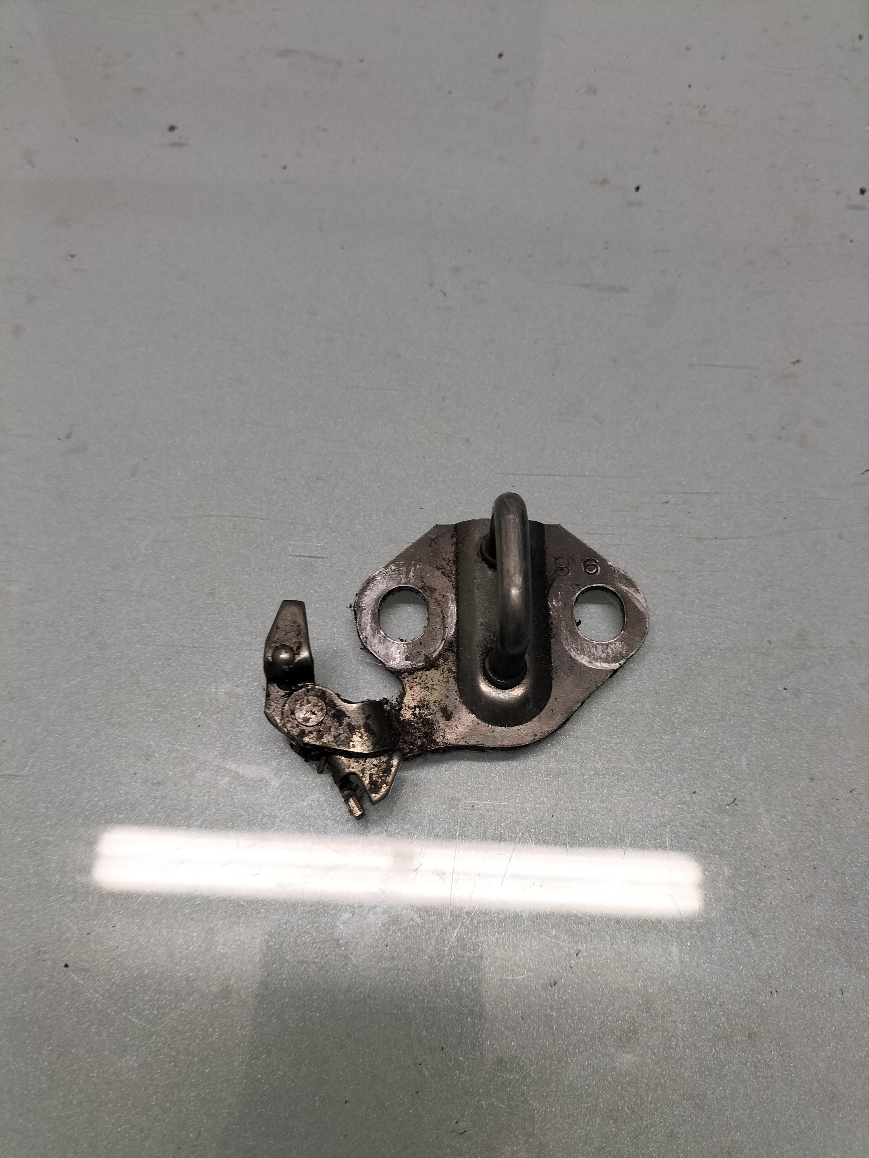 Achterklepsluiting Nissan Micra K10 90570-03B00 Gebruikt