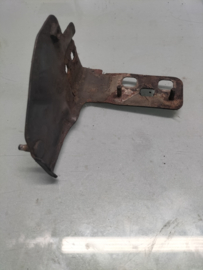 Bumpersteun Links Nissan Primera P12 wagon 62293-BV030 Gebruikt