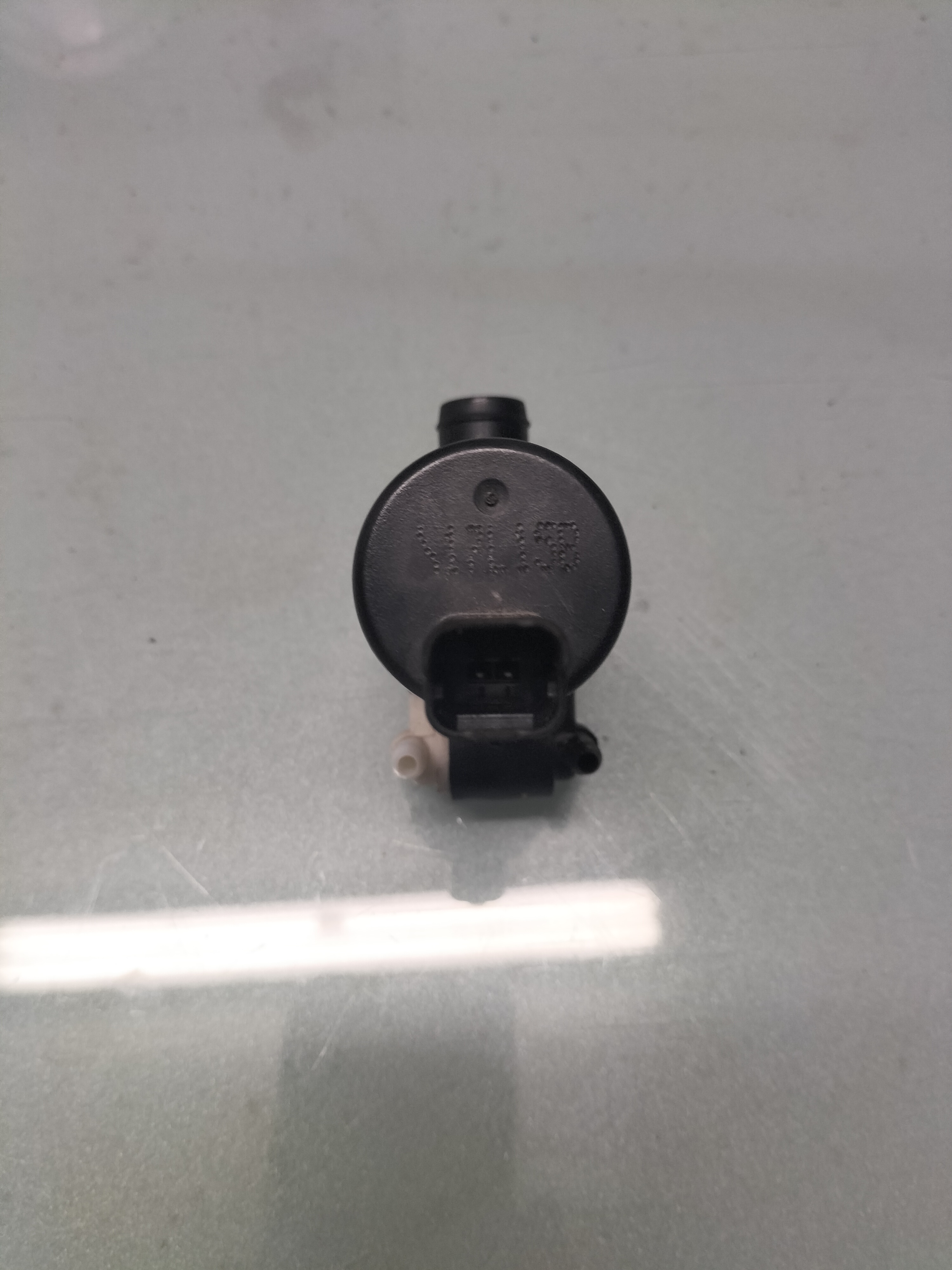 Ruitensproeierpomp Nissan Micra K14 28920-5FA0A Gebruikt