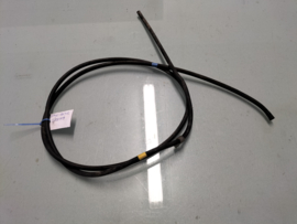 Ruitensproeierslang 1800mm Nissan Primera P12 28940-AU302 Gebruikt.