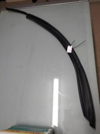 Glass run rubber Nissan Primera P12 80330-AV600 Used part