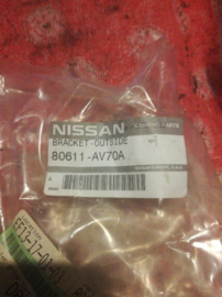 Montagesteun deurgreep buitenzijde links Nissan Primera P12 80611-AV70A Origineel.