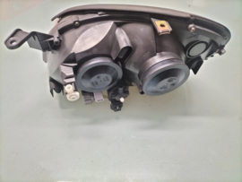 Koplamp rechts Nissan Almera Tino V10 26010-BU000 Origineel.