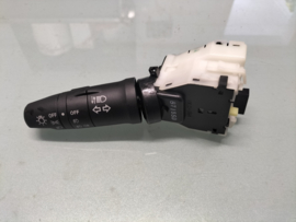 Switch assy-turn signal Nissan 25540-9U01B Original