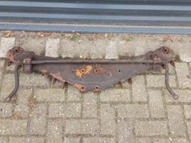 Assembly member rear suspension Nissan 280ZX S130  55401-P9100 + 56230-P6510 Used part.